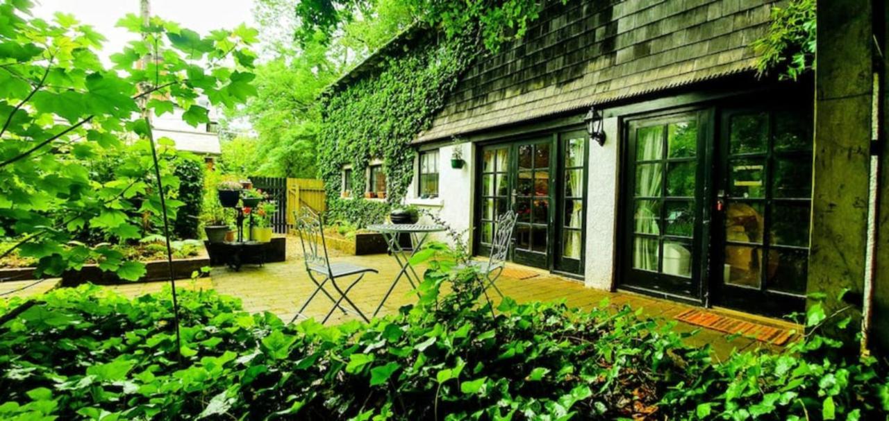 Вилла Charming Victorian Coach House Jordanstown Экстерьер фото