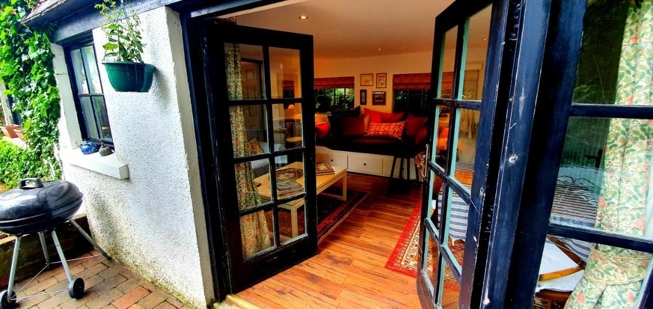 Вилла Charming Victorian Coach House Jordanstown Экстерьер фото